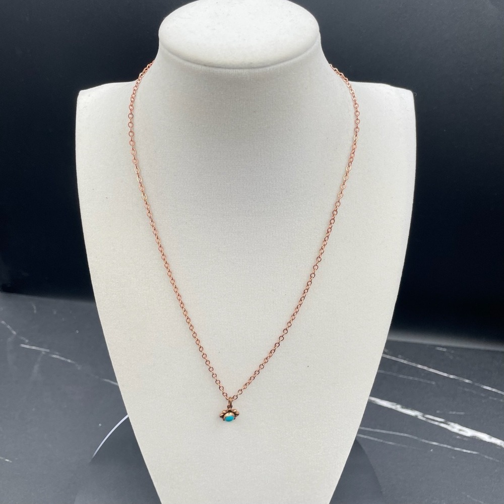 Contemporary Bronze-Tone Classic Round Link Prong Turquoise Pendant Necklace
